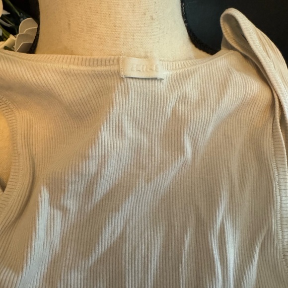 SKIMS Ribbed Cream Tank Top - Picture 3 of 3